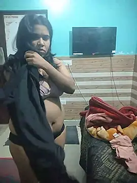 Snapshot of xoupleaura chatting on January 9, 2026, 6:59 pm xoupleaura online show from January 9, 2026, 6:59 pm