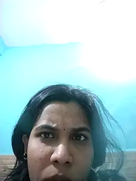 Snapshot of xoupleaura chatting on December 18, 2025, 11:30 pm xoupleaura online show from December 18, 2025, 11:30 pm