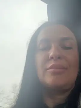 Snapshot of MeganBlueq chatting on December 18, 2025, 9:58 am MeganBlueq online show from December 18, 2025, 9:58 am