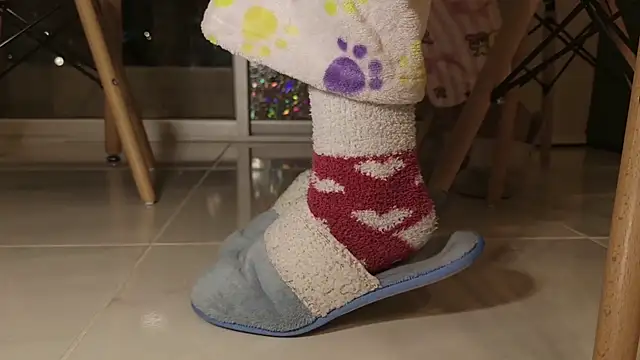 Snapshot of Feetbeth chatting on July 5, 2026, 4:19 am Feetbeth online show from July 5, 2026, 4:19 am