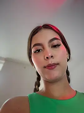 Valeria-escobar online show from June 27, 2026, 12:11 pm