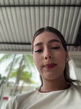 Valeria-escobar online show from June 21, 2026, 12:22 pm