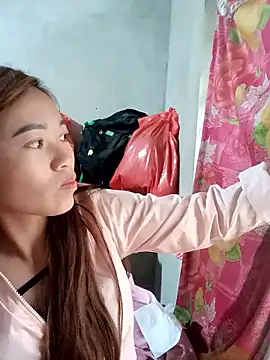 little-effy online show from March 8, 2026, 2:04 am