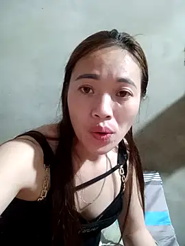 little-effy online show from March 19, 2026, 1:33 pm