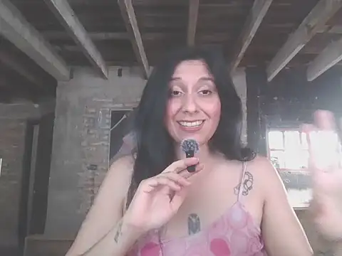 DommeVioleta online show from July 6, 2026, 5:26 pm
