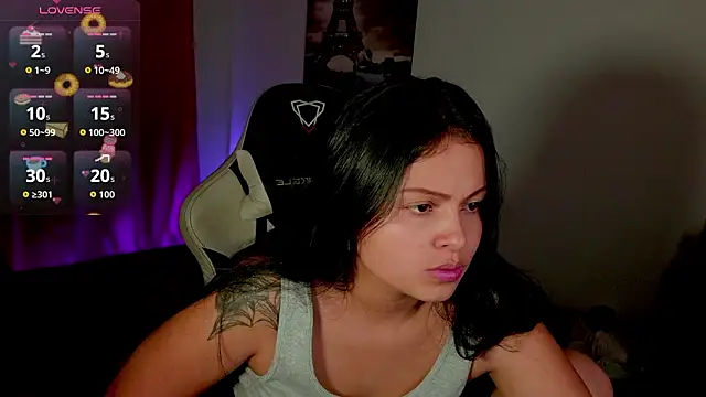 Snapshot of milk_hot_mafe chatting on February 23, 2026, 4:14 am milk hot mafe online show from February 23, 2026, 4:14 am