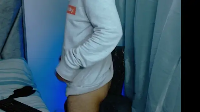 Snapshot of kyro_estrada chatting on March 2, 2026, 5:08 am kyro estrada online show from March 2, 2026, 5:08 am