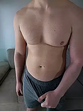 Snapshot of French_69000 chatting on February 6, 2026, 1:29 pm French 69000 online show from February 6, 2026, 1:29 pm