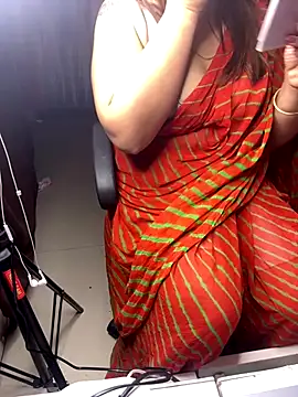 butterflyslay online show from January 7, 2026, 5:34 am