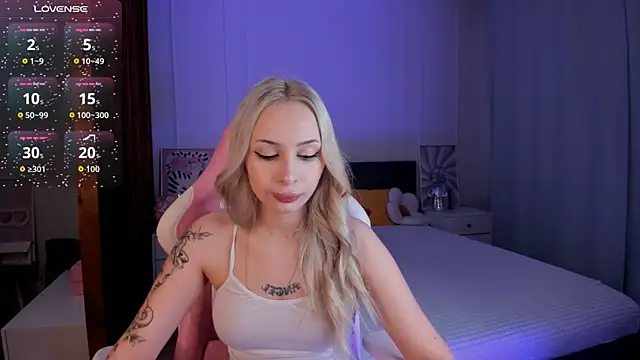 LanaMiracle online show from January 6, 2026, 4:05 am