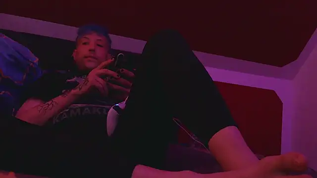 AskAveryAnything online show from April 22, 2026, 8:15 pm