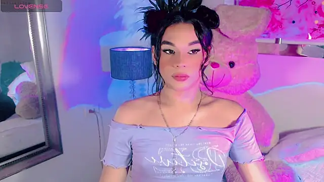 agathaferrer3 online show from December 21, 2025, 3:52 am