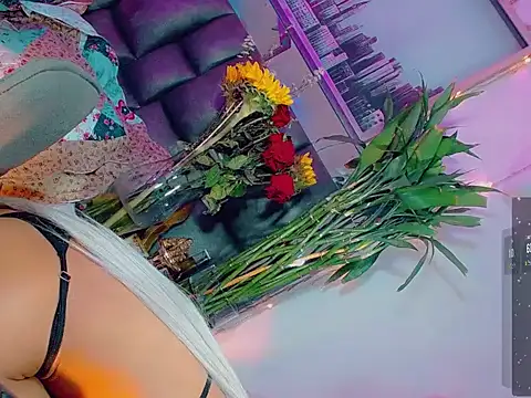 agathaferrer3 online show from March 29, 2026, 11:06 pm