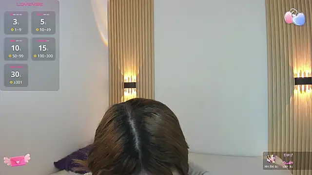 VivianOwen9 online show from February 5, 2026, 10:55 am