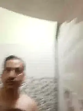 Nagurvali143 online show from December 17, 2025, 3:44 am