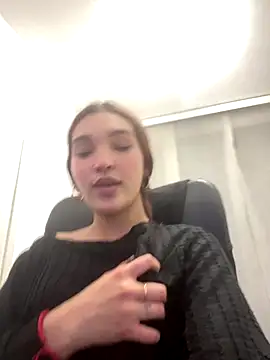 Snapshot of karely_and_justin chatting on December 16, 2025, 2:05 am karely and justin online show from December 16, 2025, 2:05 am