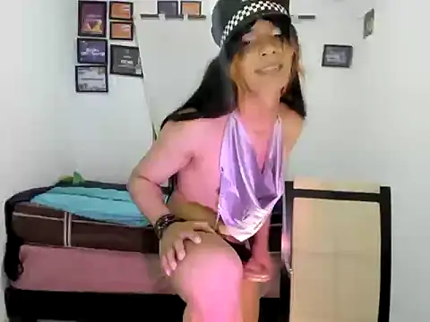 alaskalovestar16 online show from July 7, 2026, 6:47 am