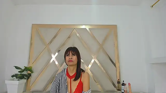 Selenaasm online show from February 10, 2026, 8:41 pm