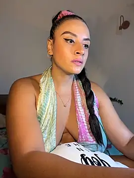Snapshot of Lena-Williamss chatting on May 16, 2026, 1:26 am Lena-Williamss online show from May 16, 2026, 1:26 am