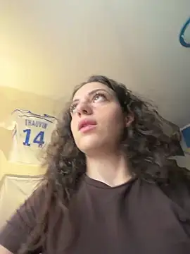 CoquineCharmeuse online show from March 18, 2026, 1:46 pm