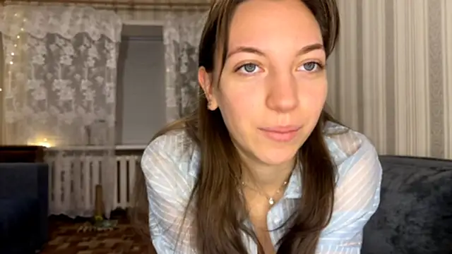 Snapshot of MaryannWeigman chatting on January 6, 2026, 5:17 pm MaryannWeigman online show from January 6, 2026, 5:17 pm