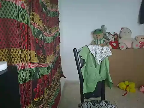 Snapshot of arianna_blonde chatting on March 1, 2026, 8:31 pm arianna blonde online show from March 1, 2026, 8:31 pm