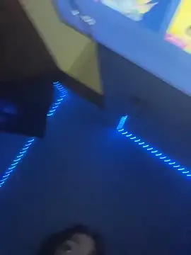 pudizinhaa  online show from April 7, 2026, 4:25 am