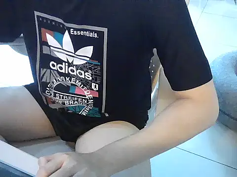 YourBoYyyyyyyy online show from December 15, 2025, 6:30 am