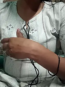 teena-11 online show from March 19, 2026, 3:23 pm