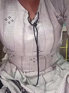 teena-11 online show from March 27, 2026, 4:54 am