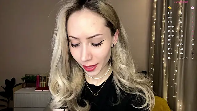 sun under skyy online show from March 17, 2026, 2:47 am