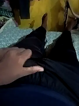 loki-king-143 online show from April 24, 2026, 3:52 am