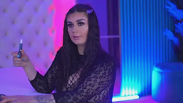 Snapshot of LexaRhodes chatting on December 17, 2025, 3:28 pm LexaRhodes online show from December 17, 2025, 3:28 pm