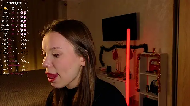 Snapshot of Cara_Sweet1 chatting on January 6, 2026, 4:11 pm Cara Sweet1 online show from January 6, 2026, 4:11 pm