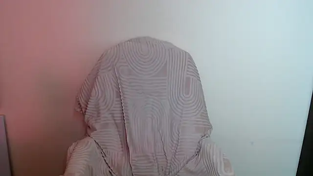 LiaSeass  online show from July 3, 2026, 11:28 am