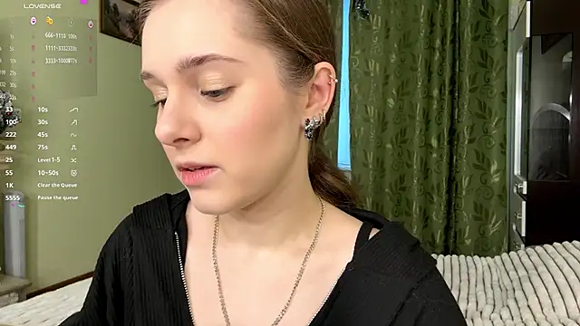 MiaBlanko online show from January 9, 2026, 8:21 am