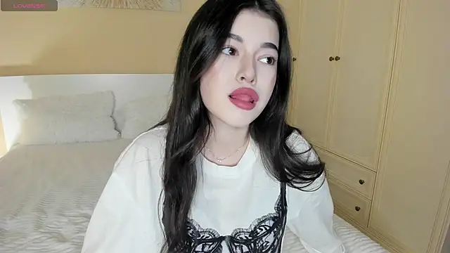 LisaColee online show from March 27, 2026, 8:21 pm