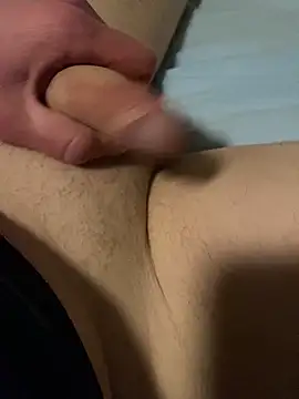 Snapshot of GrosserDickerSchwanz17cm chatting on May 18, 2026, 5:13 am GrosserDickerSchwanz17cm online show from May 18, 2026, 5:13 am
