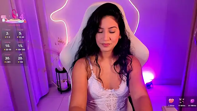 chloebum  online show from March 26, 2026, 10:57 am