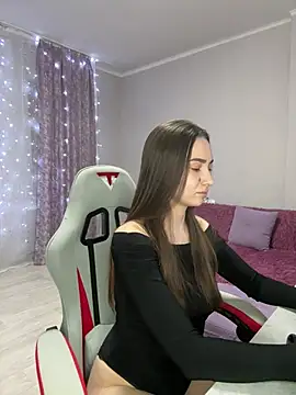 Lina          online show from January 10, 2026, 5:19 pm