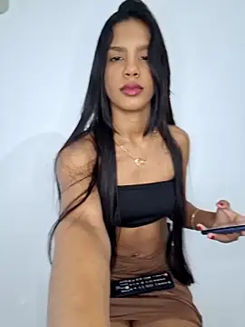 Snapshot of meenina_veneno chatting on February 13, 2026, 12:43 am meenina veneno online show from February 13, 2026, 12:43 am