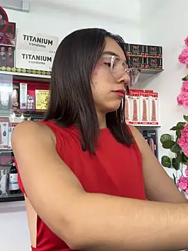 Snapshot of lunaluxury22 chatting on February 23, 2026, 3:45 pm lunaluxury22 online show from February 23, 2026, 3:45 pm