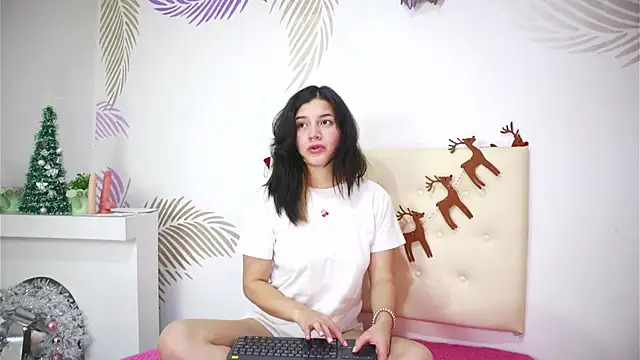 AlexiaClark7 online show from December 14, 2025, 3:24 am