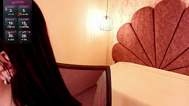 Lovely-martina online show from January 13, 2026, 9:41 pm