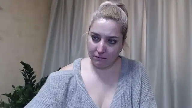 Snapshot of sweetpussy13 chatting on February 28, 2025, 7:26 am sweetpussy13 online show from February 28, 2025, 7:26 am