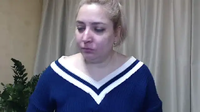 Snapshot of sweetpussy13 chatting on February 22, 2025, 6:50 am sweetpussy13 online show from February 22, 2025, 6:50 am