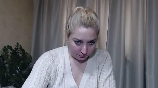 sweetpussy13 online show from February 27, 2026, 7:52 am