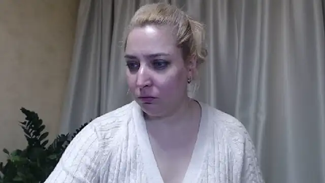 Snapshot of sweetpussy13 chatting on March 13, 2025, 7:09 am sweetpussy13 online show from March 13, 2025, 7:09 am