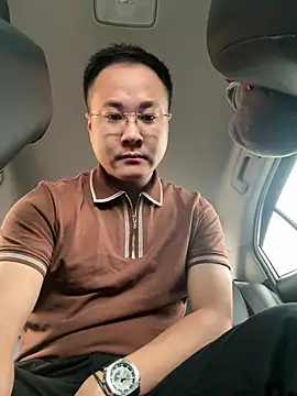 Snapshot of battman4488 chatting on February 6, 2026, 2:18 am battman4488 online show from February 6, 2026, 2:18 am