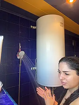 SilkyMira online show from April 14, 2026, 10:31 am